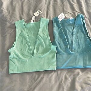 URBAN OUTFITTERS out from under Women's Ribbed V-Neck Tops - NWT sz M